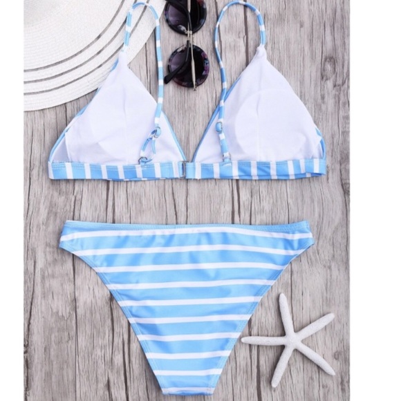 Blue & white Striped Print Bikini - Picture 2 of 4